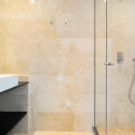 9m Of Center, Cannes High Luxe Mila 6bdrooms Heated Pool Sauna Cinema Fitness *
