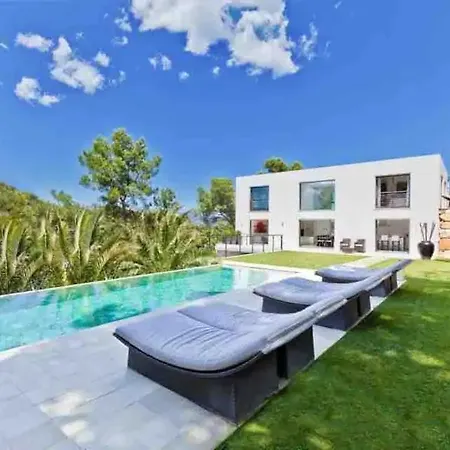 9m Of Center, Cannes High Luxe Mila 6bdrooms Heated Pool Sauna Cinema Fitness Villa Vallauris