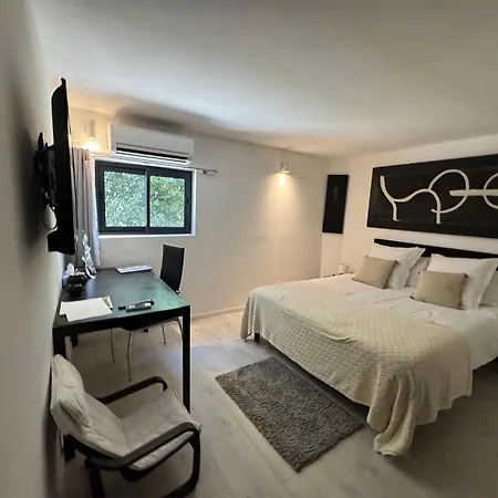 9m Of Center, Cannes High Luxe Mila 6bdrooms Heated Pool Sauna Cinema Fitness Villa