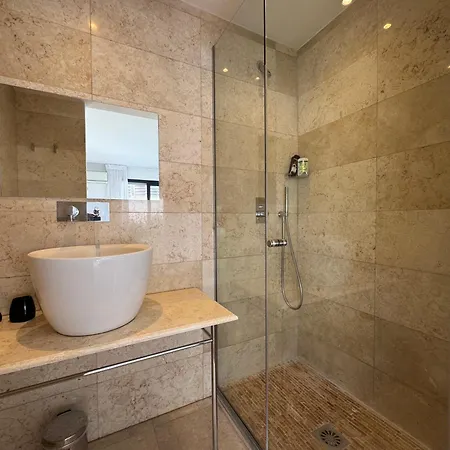 9m Of Center, Cannes High Luxe Mila 6bdrooms Heated Pool Sauna Cinema Fitness Villa *