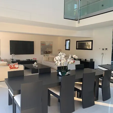 9m Of Center, Cannes High Luxe Mila 6bdrooms Heated Pool Sauna Cinema Fitness Vallauris