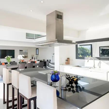 9m Of Center, Cannes High Luxe Mila 6bdrooms Heated Pool Sauna Cinema Fitness *