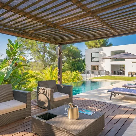 9m Of Center, Cannes High Luxe Mila 6bdrooms Heated Pool Sauna Cinema Fitness Villa *